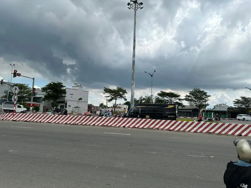 Cho thuê mặt bằng 980m2 ngay ngã 3 Long Bình Phan Rang - Ảnh 2